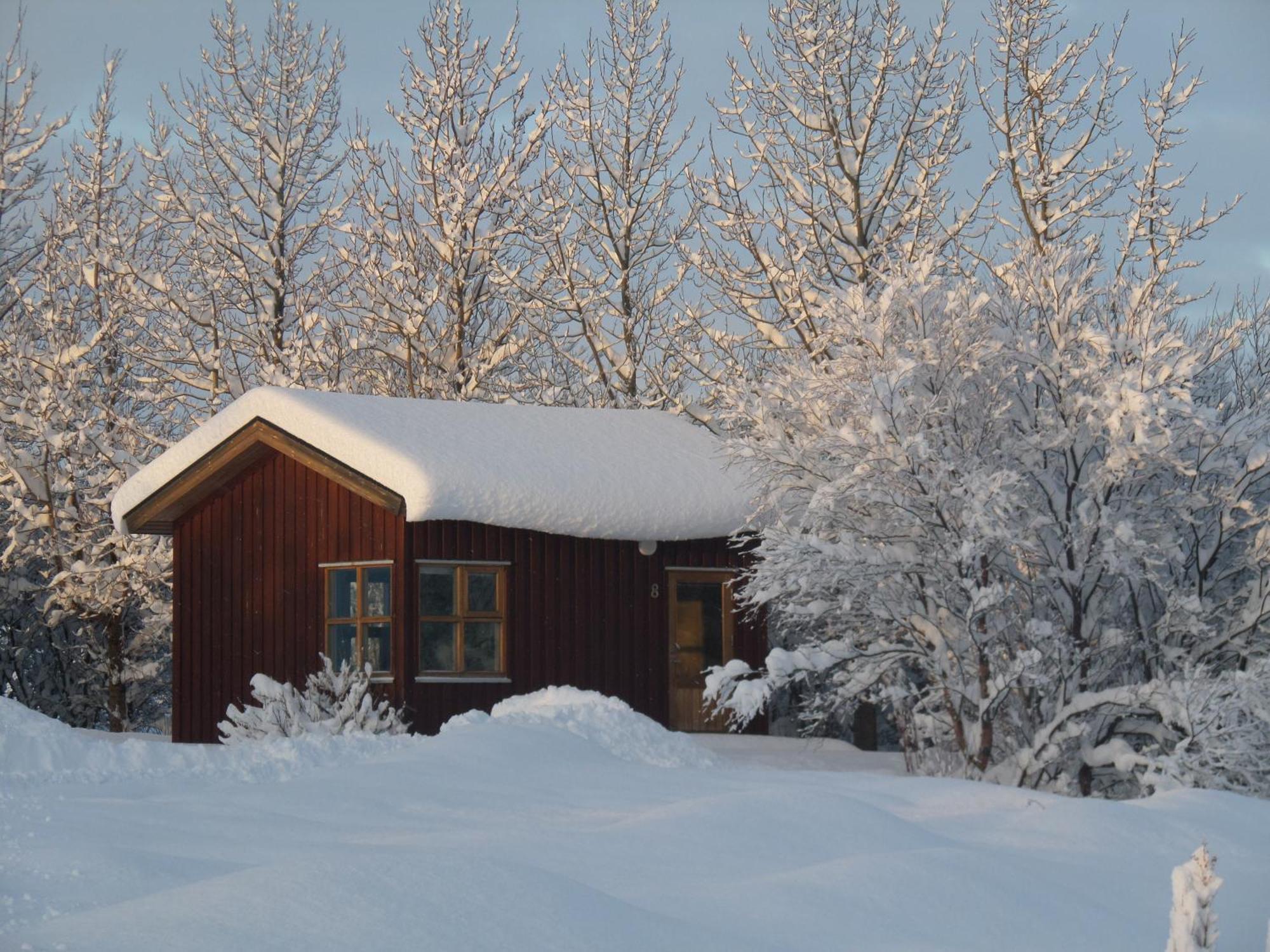 Guesthouse Petursborg Akureyri Bagian luar foto
